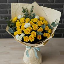 Букет цветов из:  Розы в Малошуйке