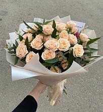 Букет Кремовые розы Латте в Малошуйке