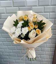 Букет цветов из:  Розы и Хризантемы в Малошуйке