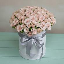 Цветочная композиция из Розы в шляпной коробке в Малошуйке