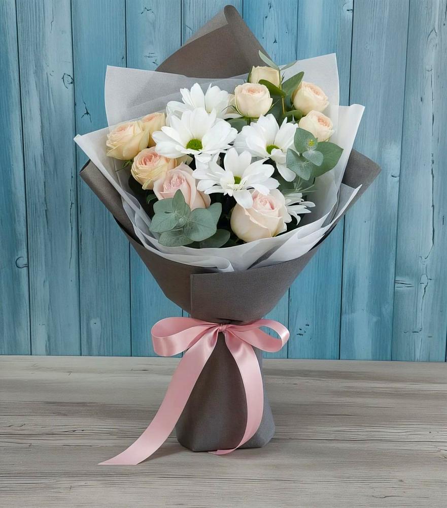 Букет цветов из: Хризантемы и Розы в Малошуйке