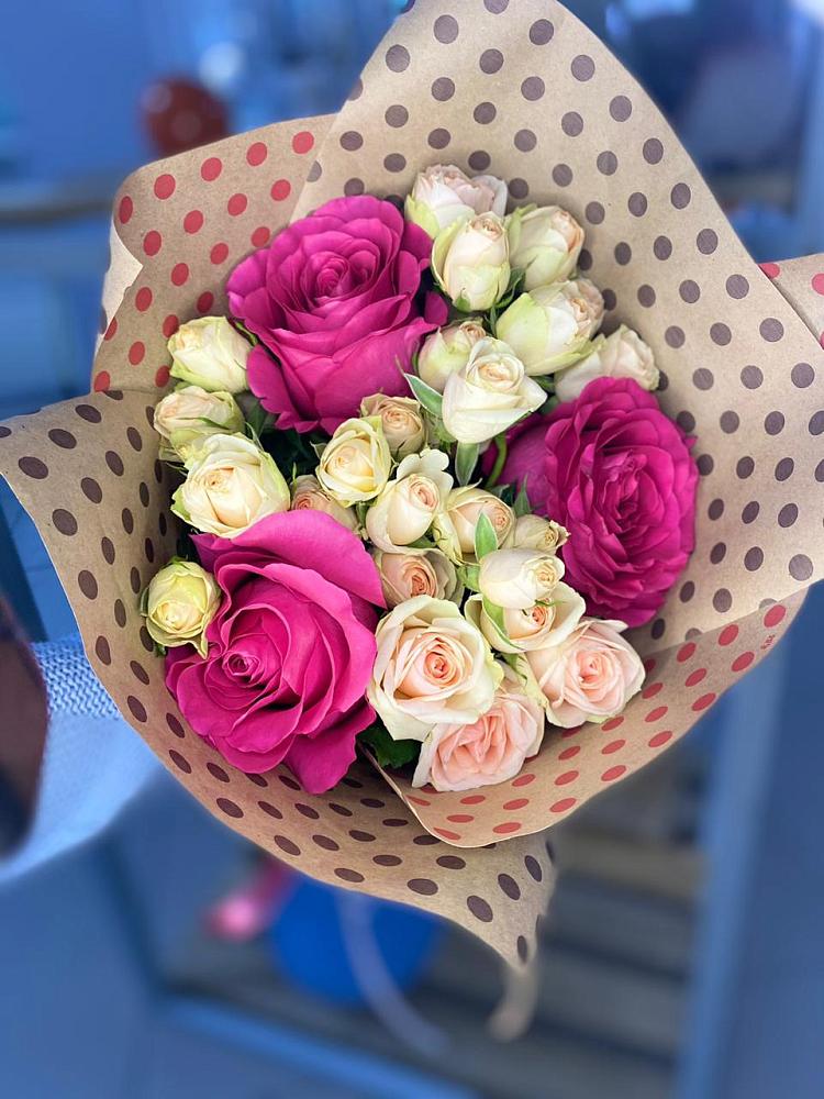 Букет цветов из: Розы в Малошуйке