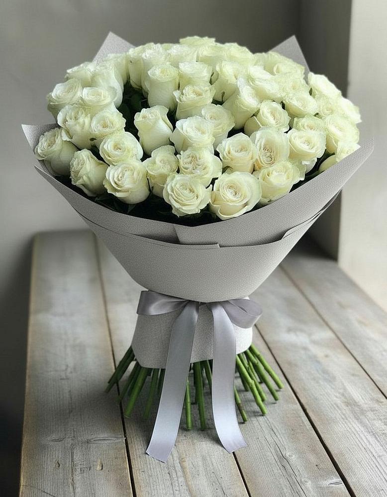 Букет 35 Белых роз в Малошуйке