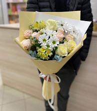 Букет цветов из:  Альстромерии, Розы и Хризантемы #REPLACE_PRED# Малошуйке