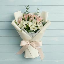 Букет цветов из:  Альстромерии #REPLACE_PRED# Малошуйке