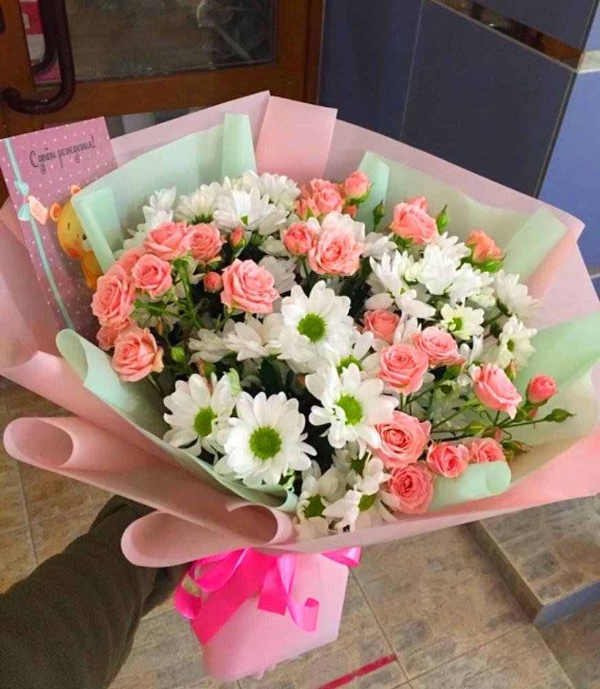 Букет цветов из: Розы и Хризантемы в Малошуйке