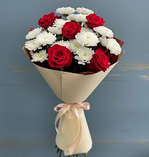 Букет романтическая гармония в Малошуйке Букет цветов из:  Розы и Хризантемы в Малошуйке